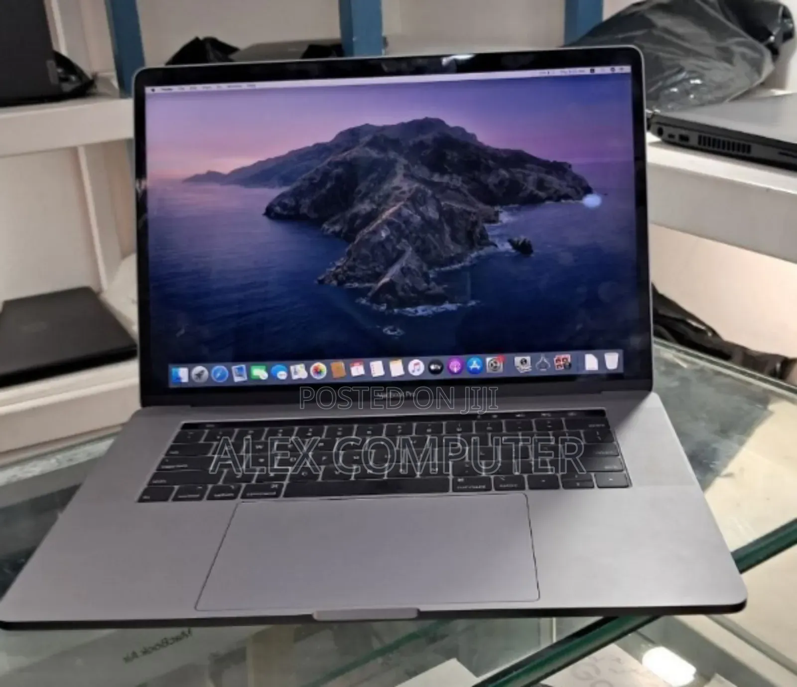 New Laptop Apple MacBook Pro 2019 32GB Intel Core i9 SSD 1T