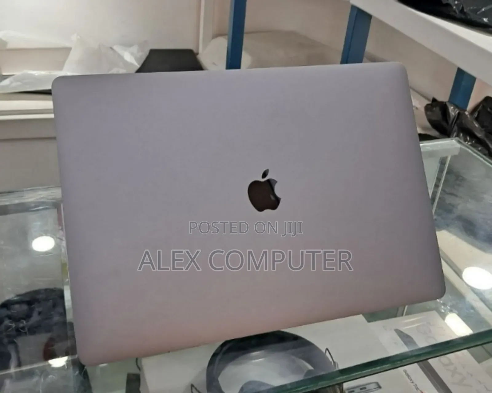 New Laptop Apple MacBook Pro 2019 32GB Intel Core i9 SSD 1T