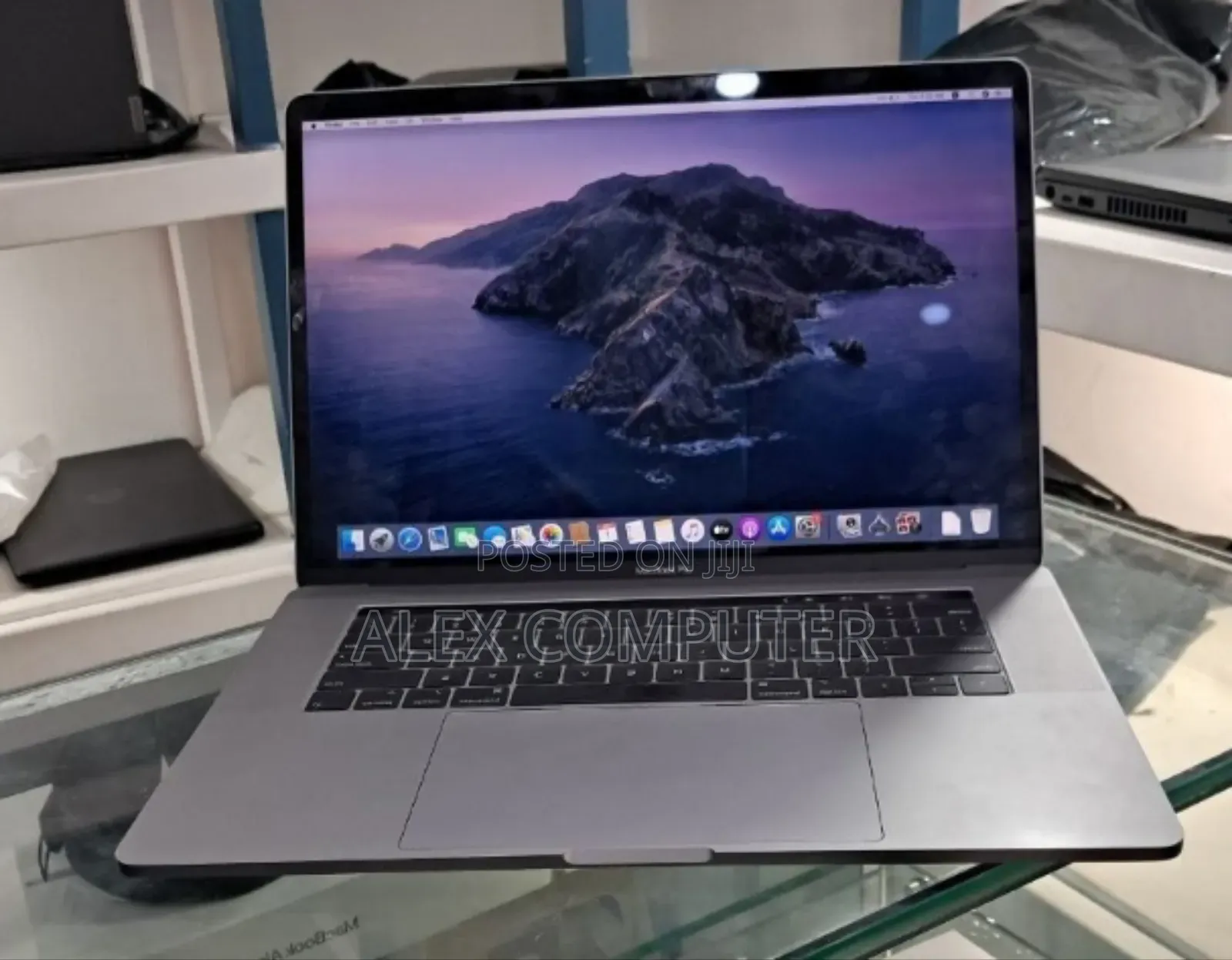 New Laptop Apple MacBook Pro 2019 32GB Intel Core i9 SSD 1T