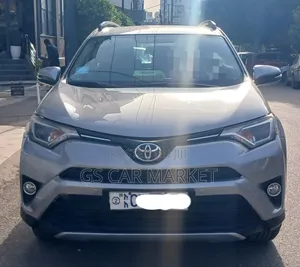 Toyota RAV4 2018 Silver