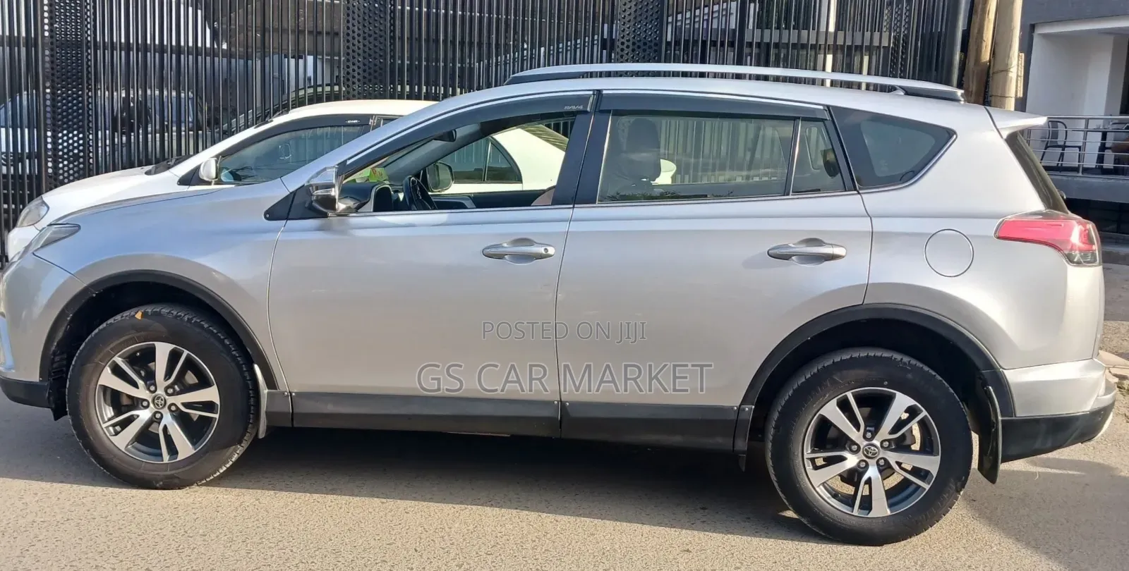 Toyota RAV4 2018 Silver
