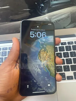 Apple iPhone XS Max 64 GB Black