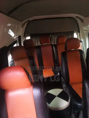 Toyota HiAce 2011 White