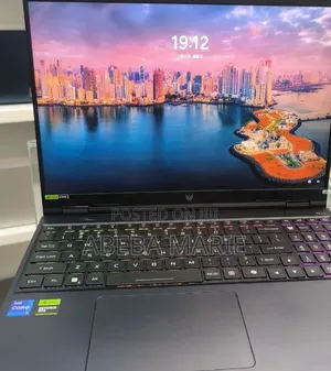 New Laptop MSI Vector 16 HX AI A2XWIG 16GB Intel Core Ultra 9 SSD 1T