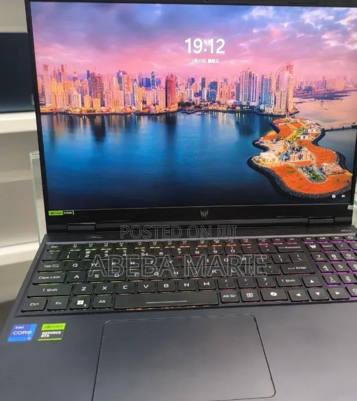 New Laptop MSI Vector 16 HX AI A2XWIG 16GB Intel Core Ultra 9 SSD 1T