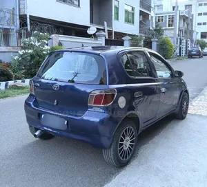 Toyota Yaris 1.5 2000 Blue