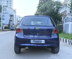Toyota Yaris 1.5 2000 Blue