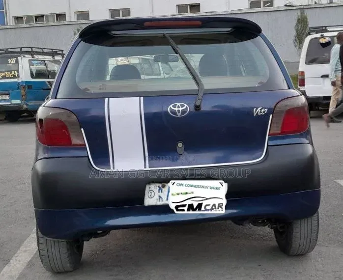 Toyota Vitz 2001 Blue