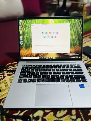 New Laptop HP EliteBook 840 16GB Intel Core i5 SSD 2T