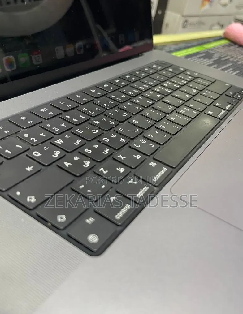 New Laptop Apple MacBook Pro M1 16GB Apple M1 Pro SSD 512GB