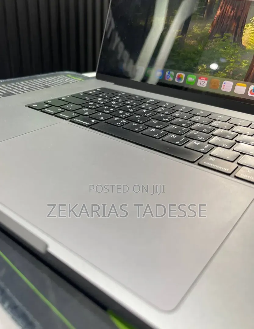 New Laptop Apple MacBook Pro M1 16GB Apple M1 Pro SSD 512GB