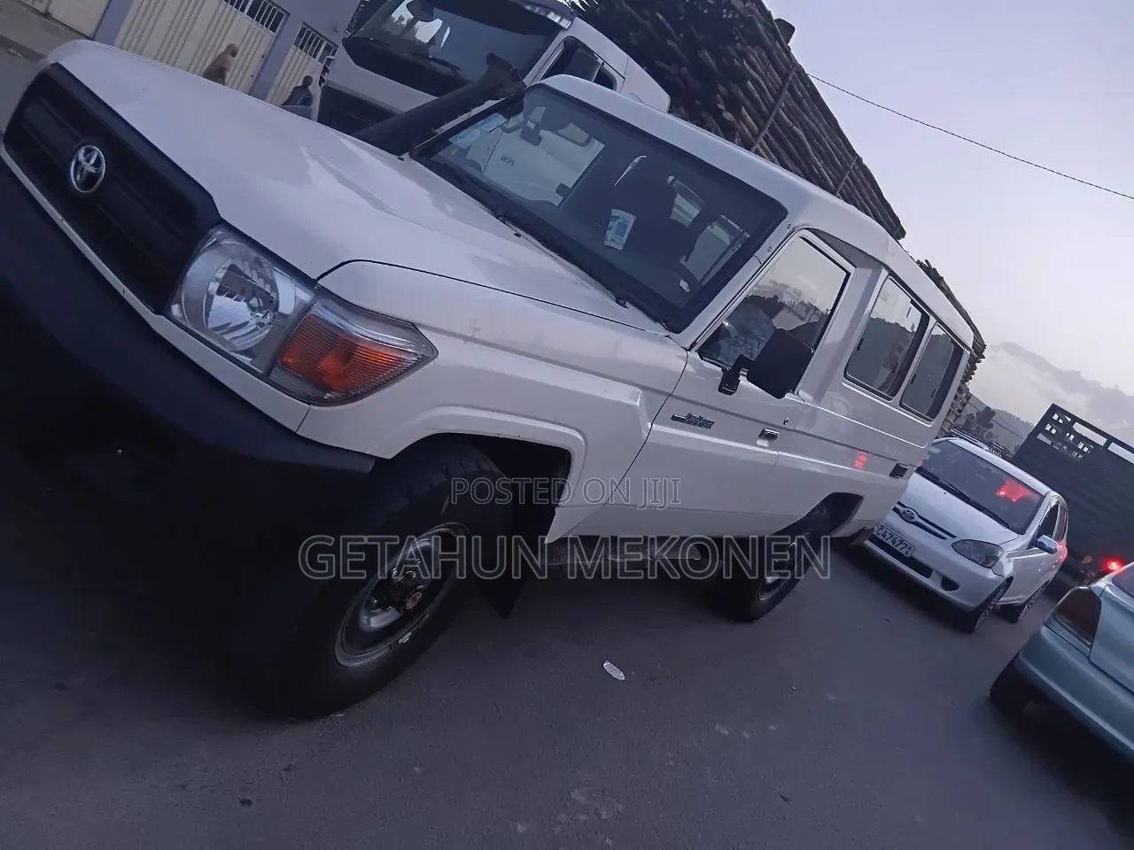Toyota Land Cruiser 2017 White