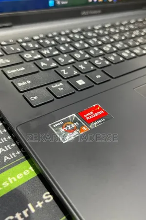 New Laptop Asus VivoBook 15 X505BA 16GB AMD Ryzen 5 SSD 512GB
