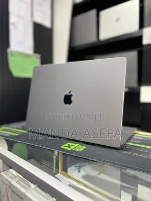 New Laptop Apple MacBook Pro M1 16GB Apple M1 Pro SSD 512GB