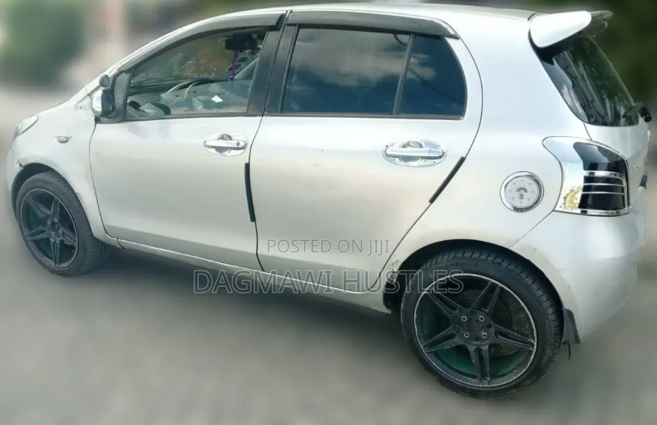 Toyota Yaris 2007 Silver