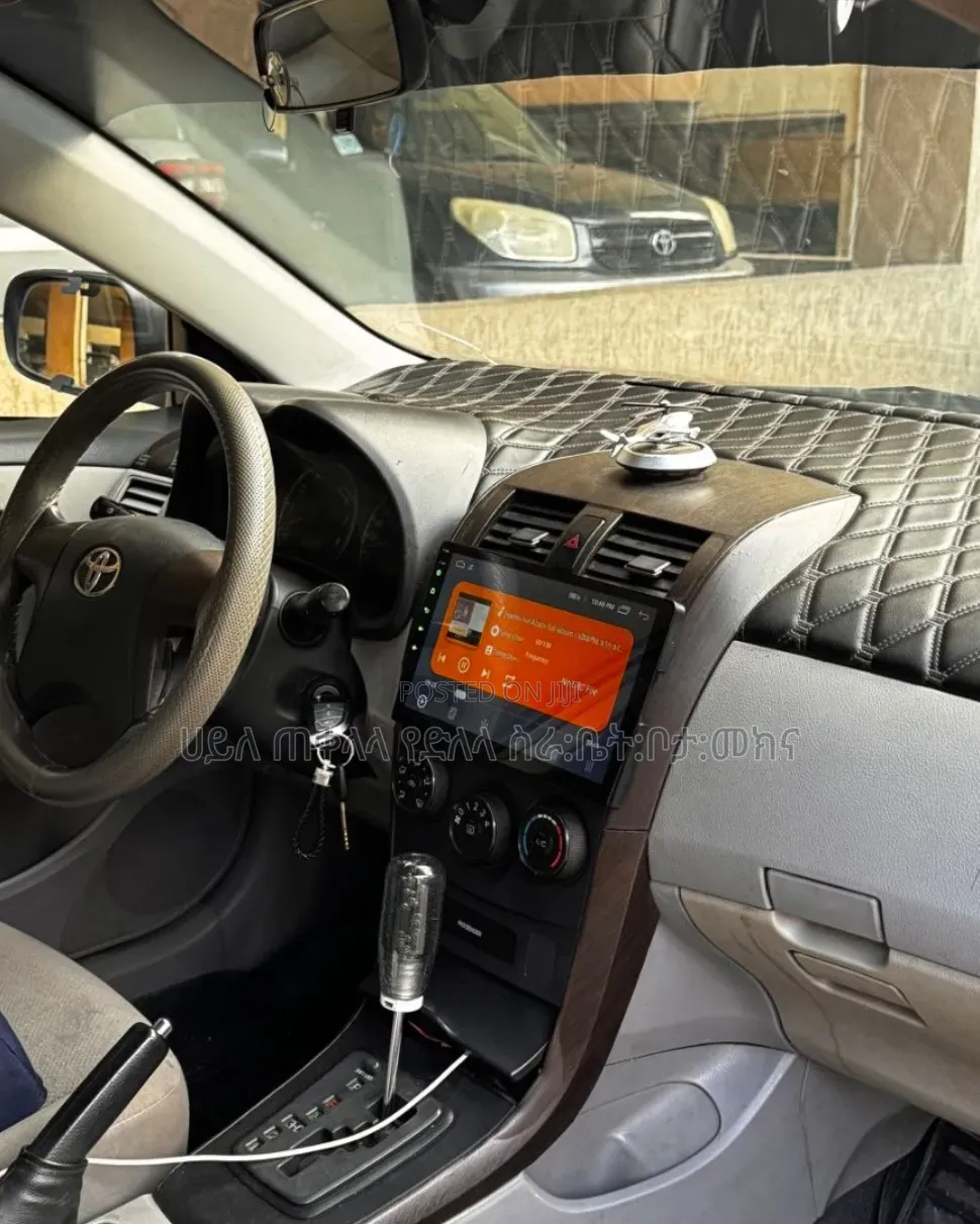 Toyota Corolla 2012 Gray