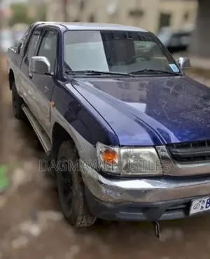 Toyota Hilux 2002 Blue