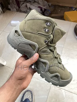 Men’S Rugged Tactical Boot