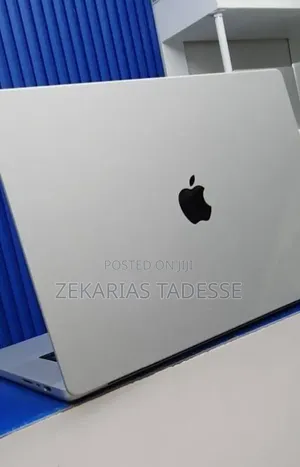 New Laptop Apple MacBook Pro M1 16GB Apple M1 Pro SSD 512GB