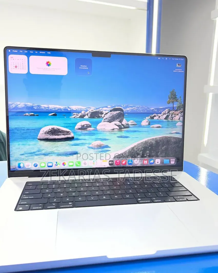 New Laptop Apple MacBook Pro M1 16GB Apple M1 Pro SSD 512GB