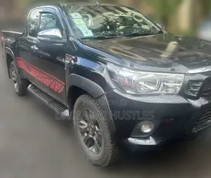 Toyota Hilux Revo Smart Cab Deisel 2.4 AWD 2017 Black