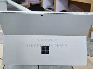 New Laptop Microsoft Surface Pro 7 8GB Intel Core i5 SSD 256GB
