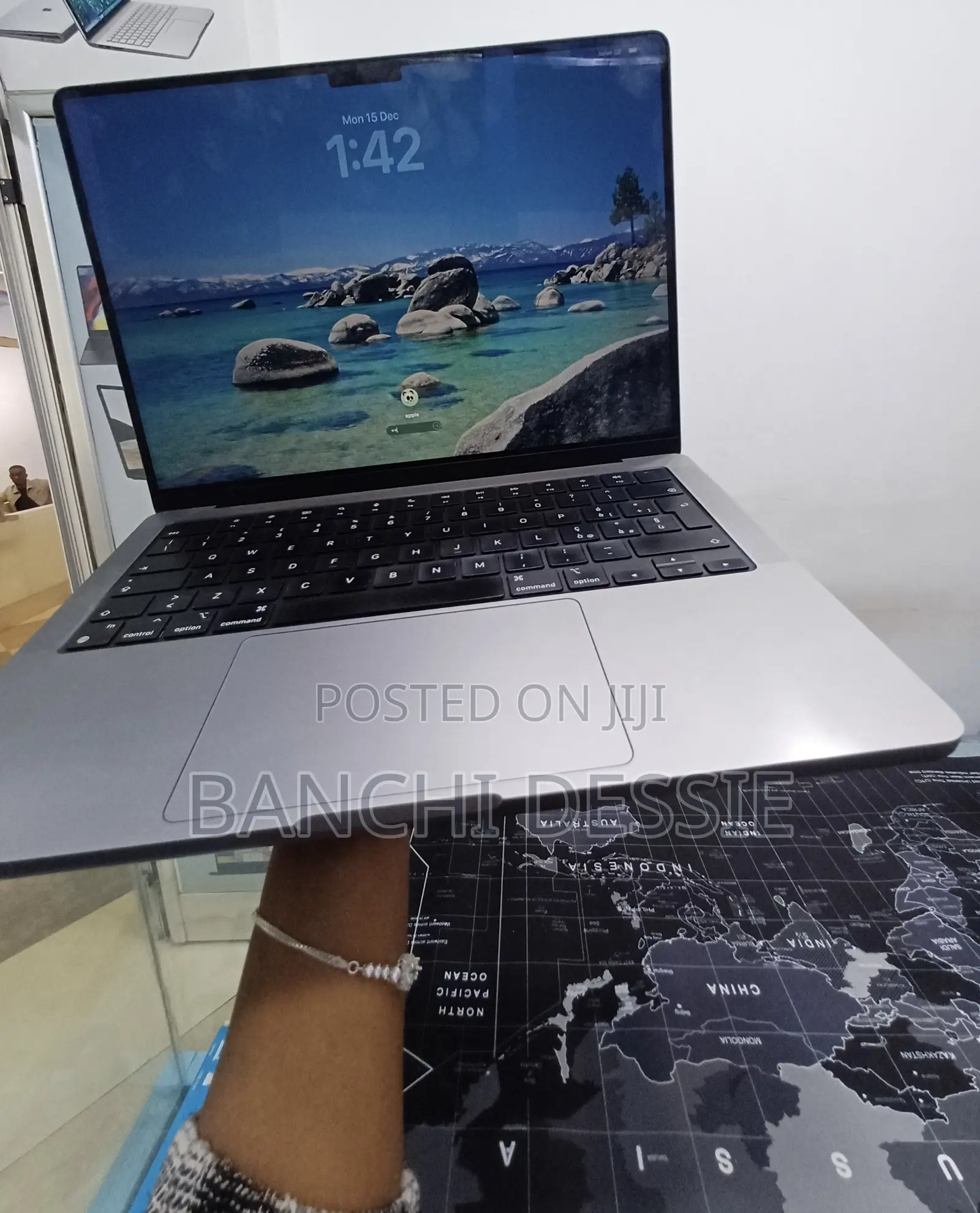 New Laptop Apple MacBook Pro M1 16GB Apple M1 Pro SSD 512GB