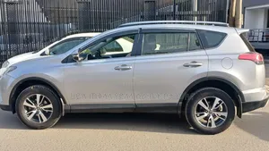Toyota RAV4 2018 Silver