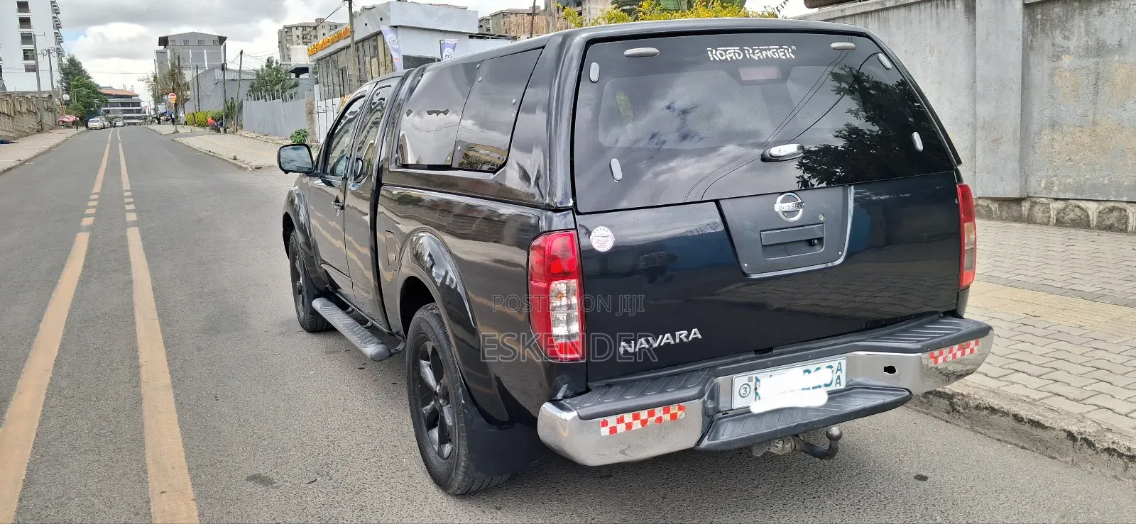 Nissan Navara 2009 Black