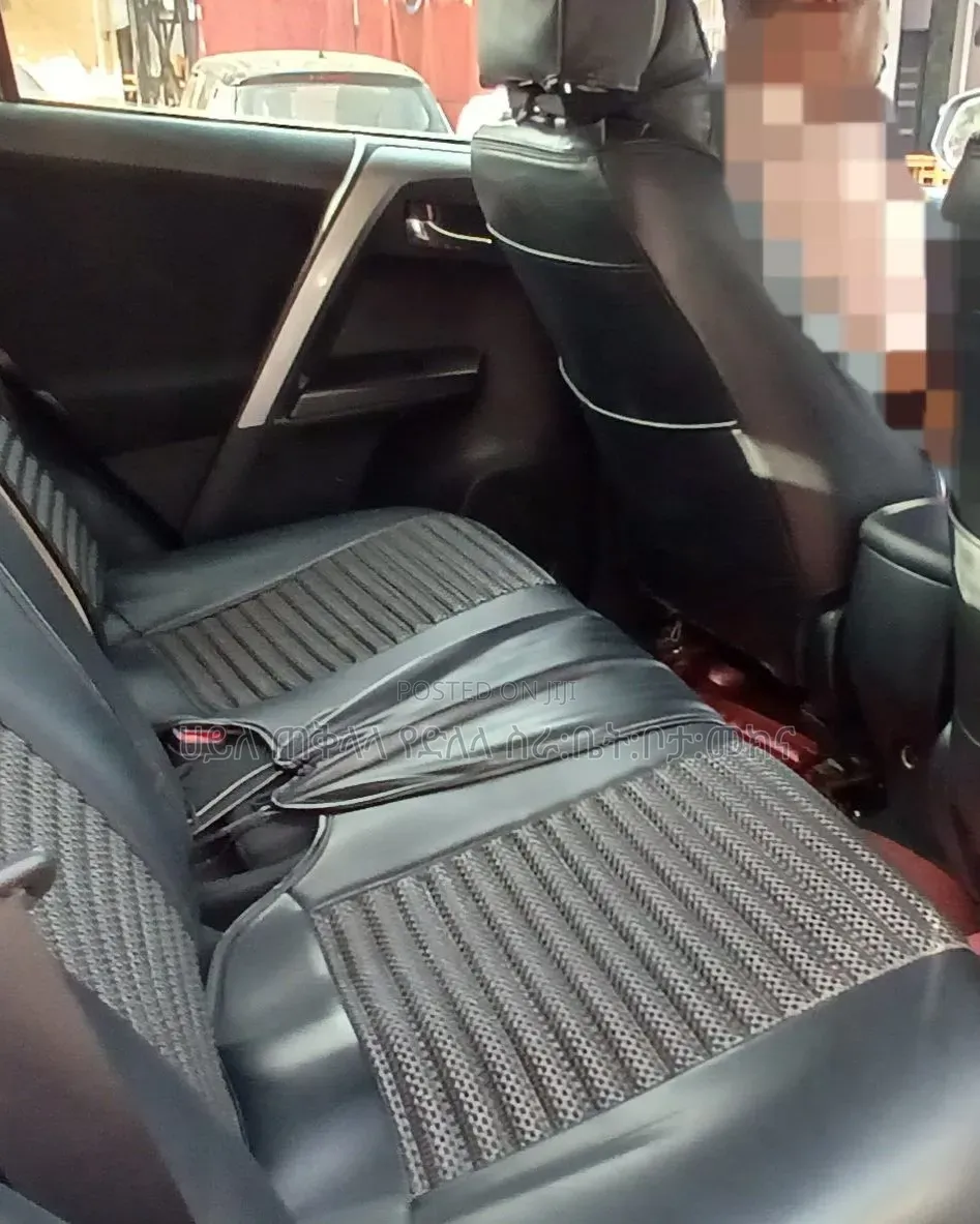 Toyota RAV4 2018 Silver