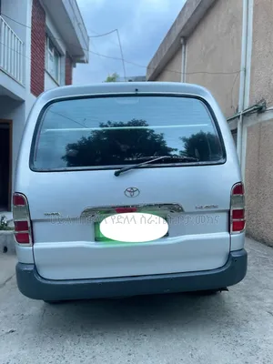 Toyota HiAce 2009 Silver