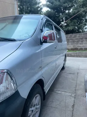 Toyota HiAce 2009 Silver
