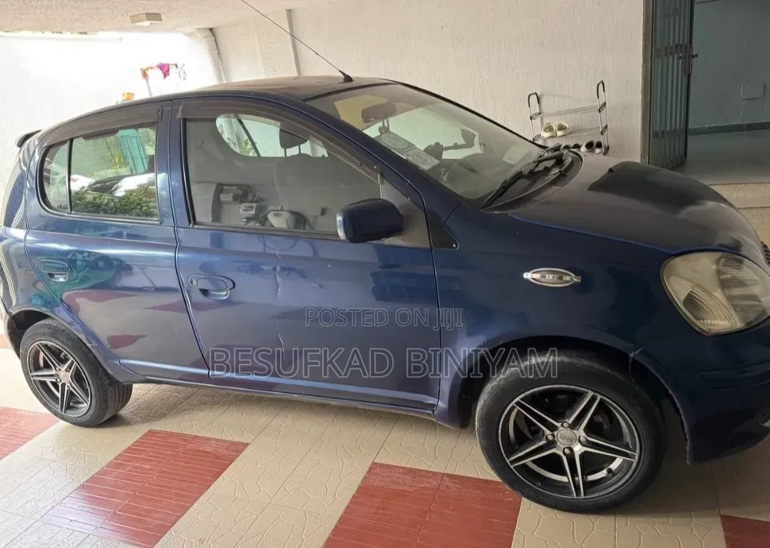 Toyota Vitz 1.0 FWD 3dr 2002 Blue