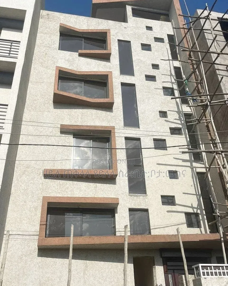 Furnished 6bdrm Townhouse/Terrace in Ayat Area, Yeka for sale