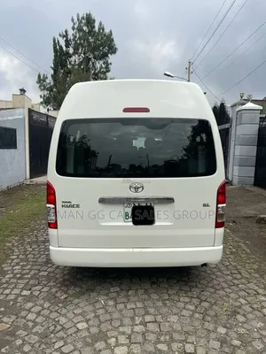 Toyota HiAce 2020 White