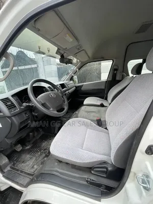 Toyota HiAce 2020 White