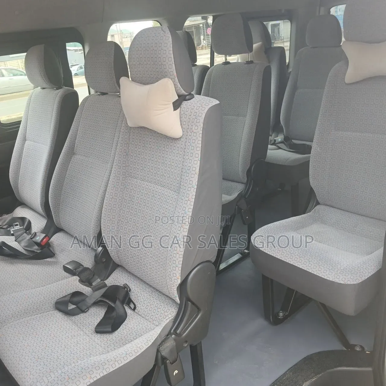 Toyota HiAce 2017 White