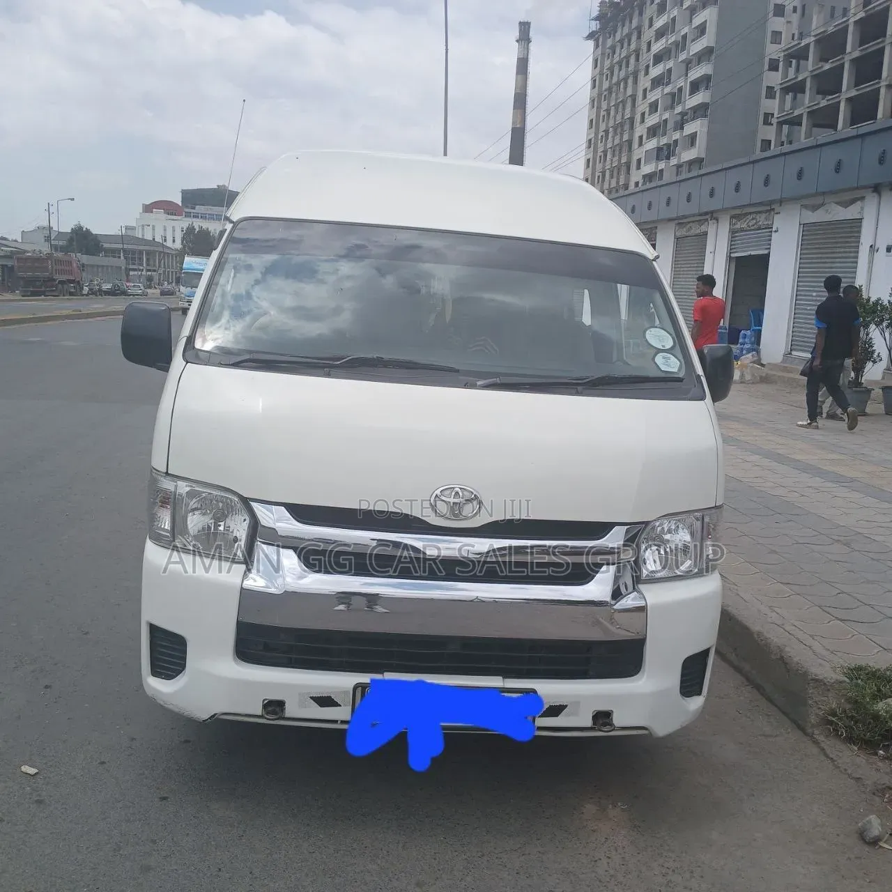Toyota HiAce 2017 White