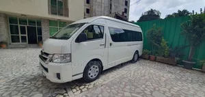 Toyota HiAce 2018 White