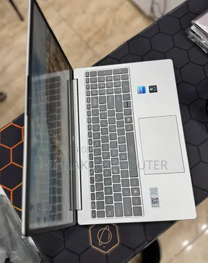 New Laptop HP Stream Notebook 16GB Intel Core i7 SSD 1T