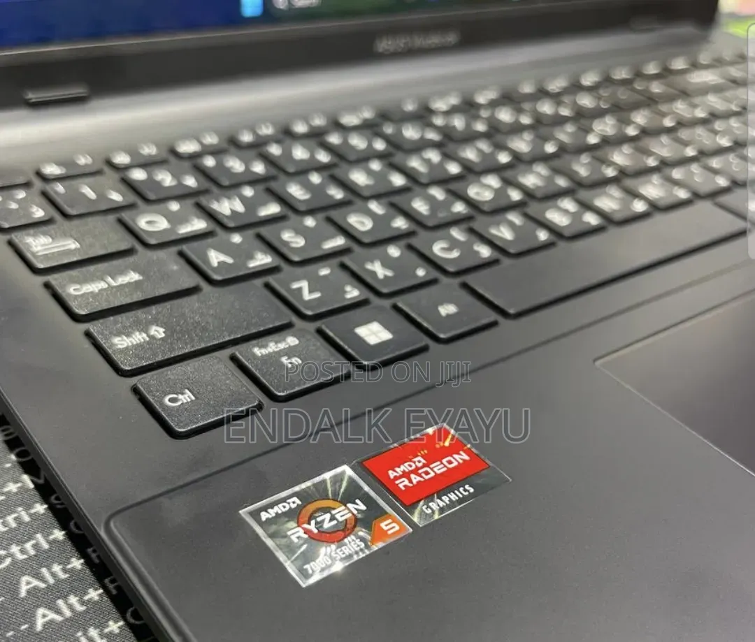 New Laptop Asus VivoBook 15 X505BA 16GB AMD Ryzen 5 SSD 512GB