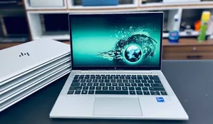 New Laptop HP EliteBook 830 G8 16GB Intel Core i5 SSD 512GB