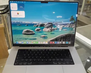 New Laptop Apple MacBook Pro M1 32GB Apple M1 Pro SSD 512GB