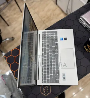New Laptop HP 16GB Intel Core i7 SSD 1T