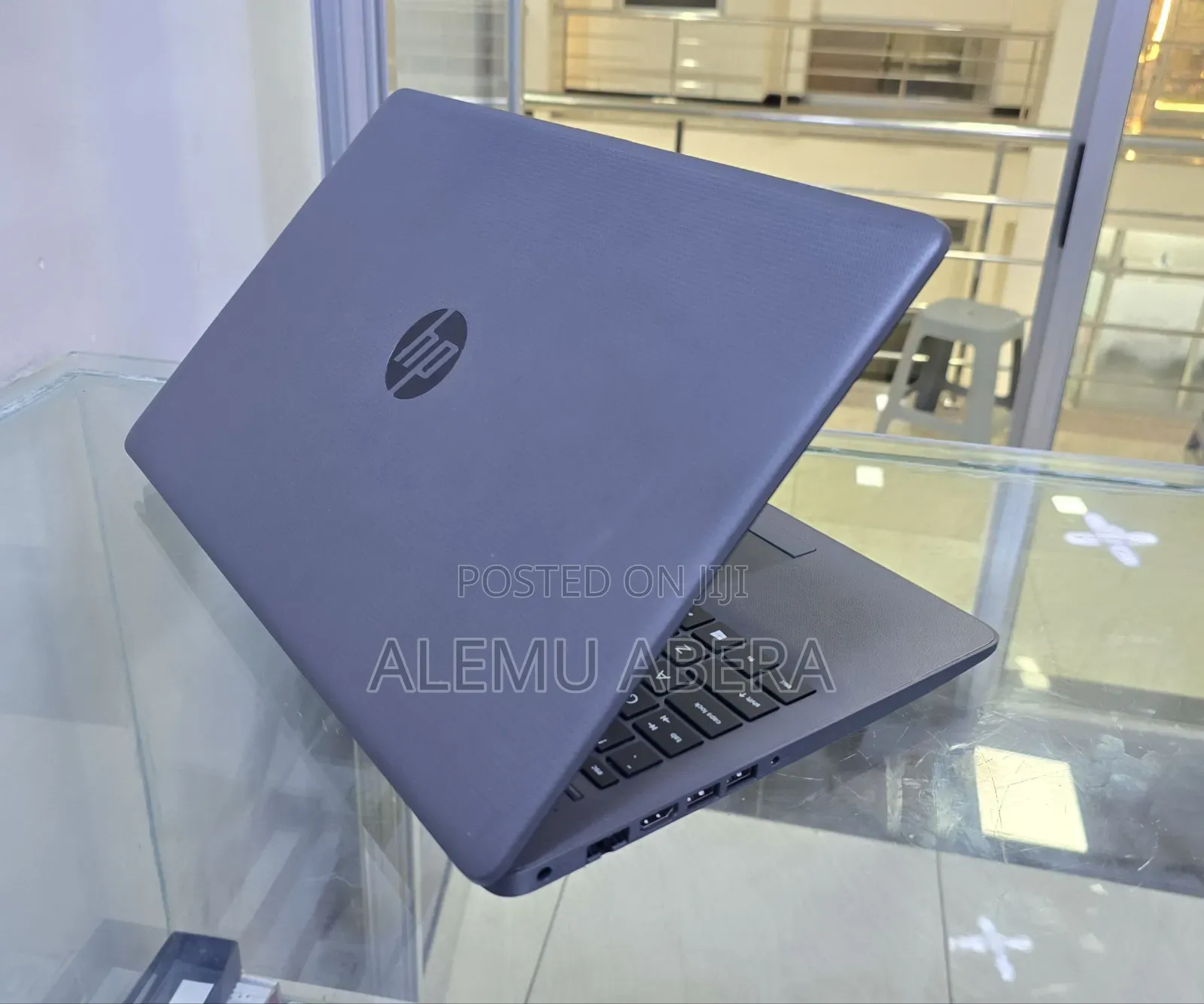 New Laptop HP 8GB Intel Core i7 HDD 1T