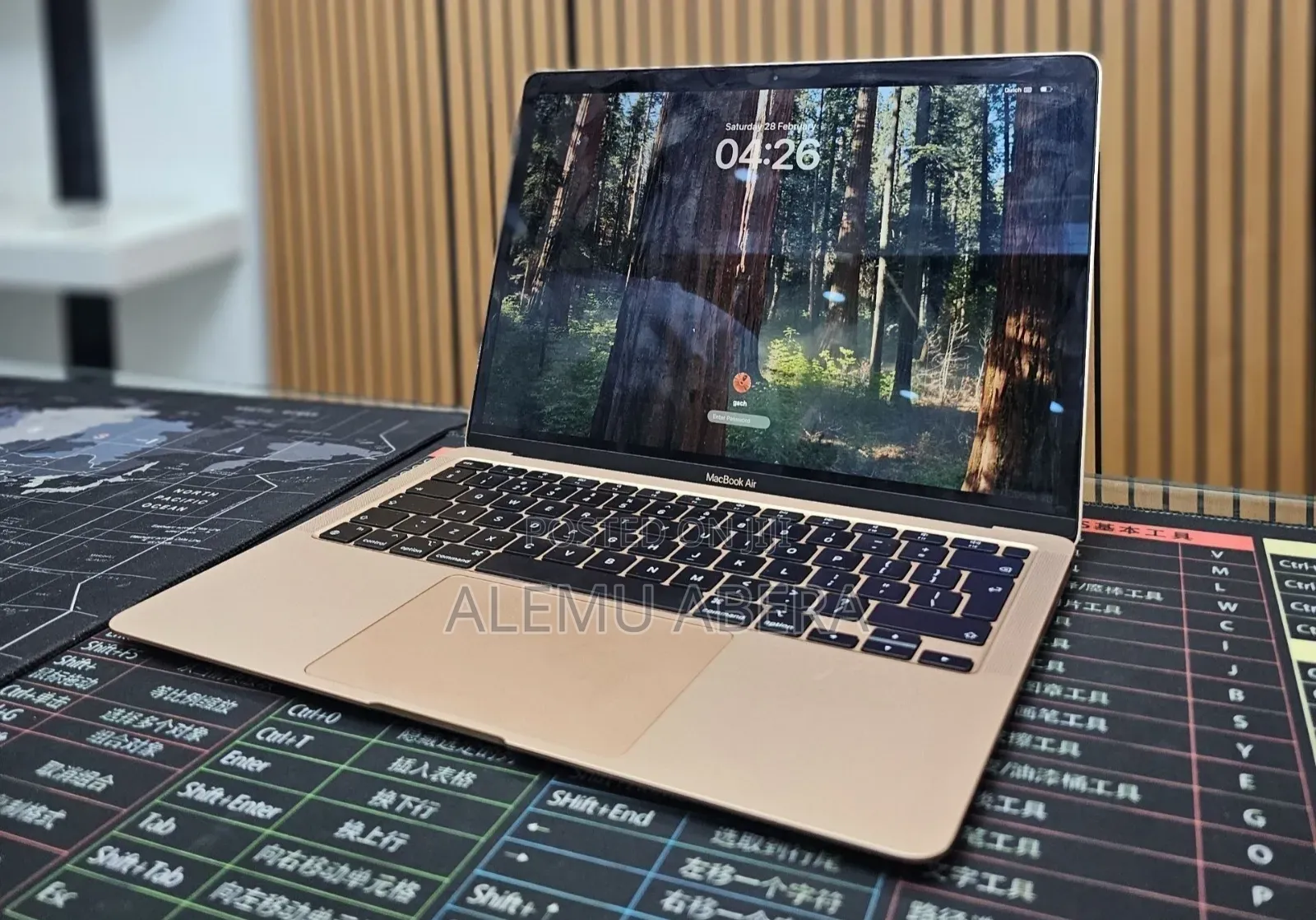New Laptop Apple MacBook Air 2020 M1 8GB Apple M1 SSD 256GB