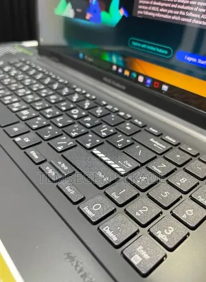 New Laptop Asus VivoBook 15 X505BA 16GB AMD Ryzen 7 SSD 512GB