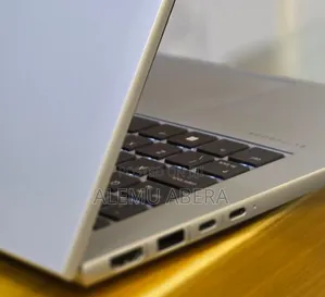 New Laptop HP EliteBook 840 G9 16GB Intel Core i7 SSD 512GB