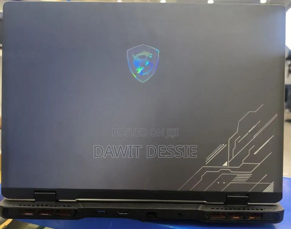 New Laptop MSI Vector 16 HX AI A2XWIG 16GB Intel Core Ultra 9 SSD 1T