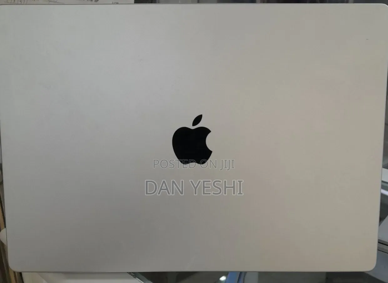 New Laptop Apple MacBook Pro 32GB Apple M1 Pro SSD 512GB